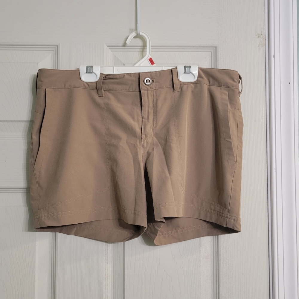 Patagonia Women's Quandary Shorts - 5" Tan women's Size 10
